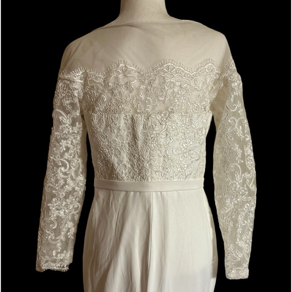 Hebeos wedding Dress with Train - Picture 6 of 16